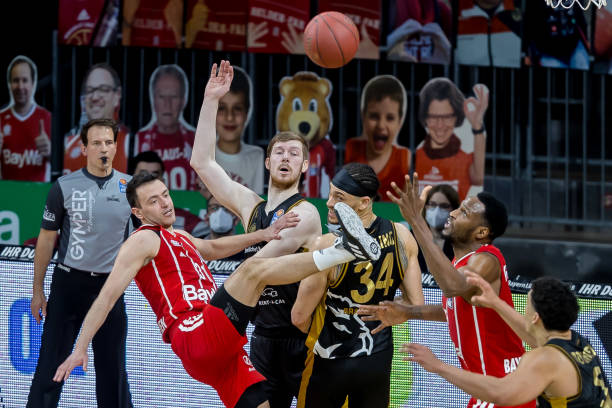 并迅速转入 并迅速转入