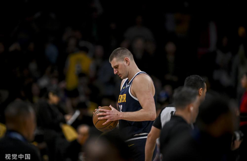 这位年轻球 这位年轻球