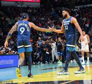 随球队征战 随球队征战